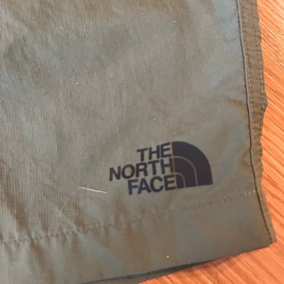 The North Face Mens Shorts Size 30 - Picture 4 of 5